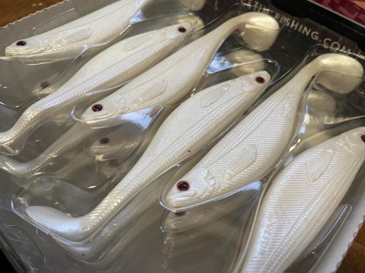 P021-165-014 GUMA Westin Shad Teez # 12cm/15g