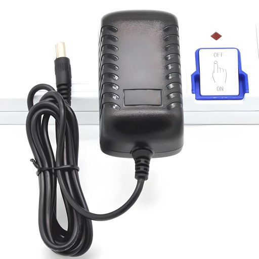 NAPÁJANIE 12V 2A DC ZÁSTRČKA 5,5 x 2,1MM ZÁSTRČKA