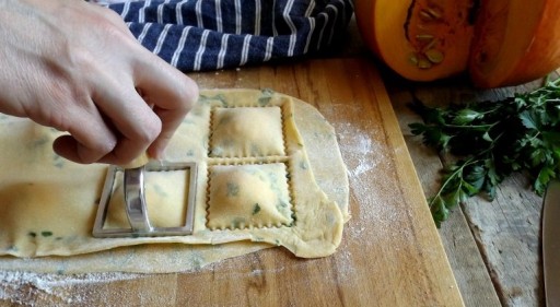 KRÁJAČ RAVIOLI NA Štvorcové Knedličky COOKIES