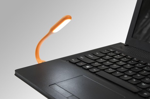 USB lampa LED 1,2W / 5VDC Biele puzdro na laptop ideálne ako DARČEK
