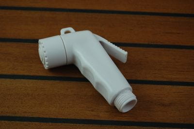 SPRCHOVÁ KĽÚČKA S RÚČKOU, BIELA 110 MM