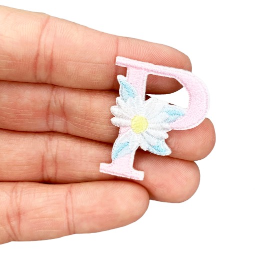 Opätovne použiteľné NÁLEPKY Písmeno P vyšívané kvety DIY