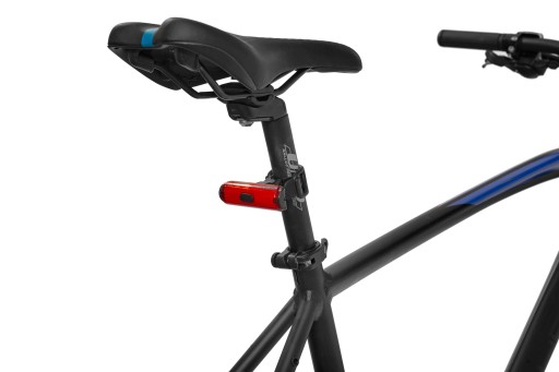 OSVETLENIE ZADNÉHO SVETLA VLB EVEREST 210 STUPŇOV USB 500 MAH 120 LM