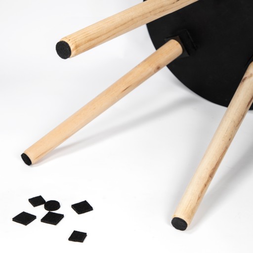 Plstené podložky pod štvorcový nábytok 84 ks, 20 mm