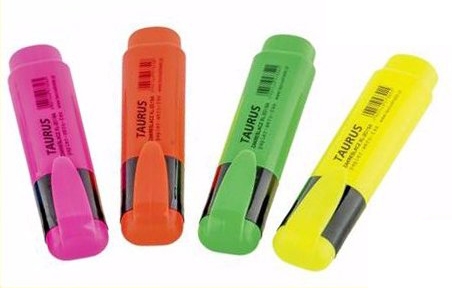 FAREBNÝ HIGHLIGHTER sada 4 zvýrazňovačov