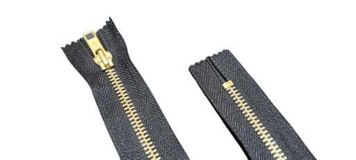 Zips na nohaviciach 14 cm. mosadz ČIERNA