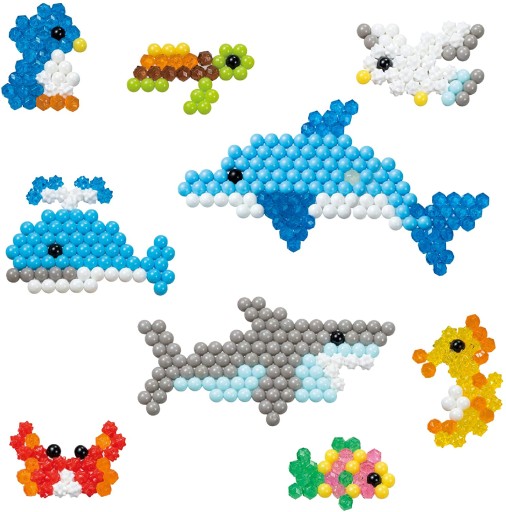 FAREBNÉ VODNÉ KORÁLKY Aquabeads 1000 kusov Kľúčenky Šablóny Prívesky