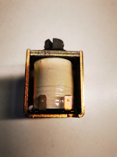 Lineárny elektromagnet 24V DC 44x38x30mm XEROX