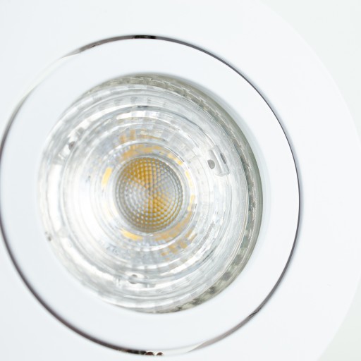 HALOGÉNOVÉ STROPNÉ SVETLO POHYBLIVÉ okrúhle BIELE EDO + LED ŽIAROVKA
