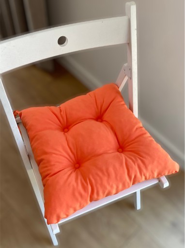 ORANŽOVÝ TRAPEZOUS podsedák na stoličku
