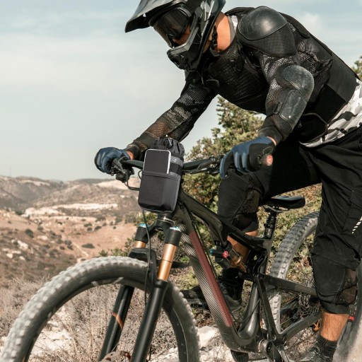 DRŽIAK NA BICYKEL NA FĽAŠU, HRNČEK, DRŽADLÁ, FĽAŠU, KOŠÍK, ĽAHKÝ, ODOLNÝ