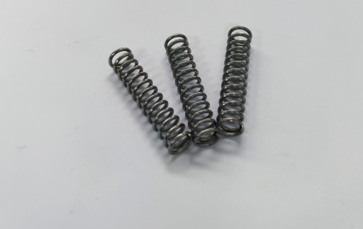 Tlačná pružina 1 mm x 7,3 x 34, sada 3 ks.