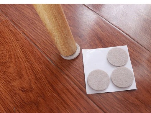 PLSTENÉ PODLOŽKY PRE NÁBYTkové STOLIČKY, SAMOLEPIACE, PROTIŠMYKOVÉ, HRUBÉ x18