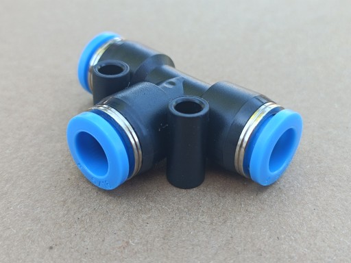 Konektor T-tee Pneumatický Zásuvný rozbočovač fi 8mm PE 8