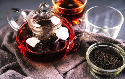 ČIERNY ČAJ BANÁN JAHODA 100g aromatický a voňavý
