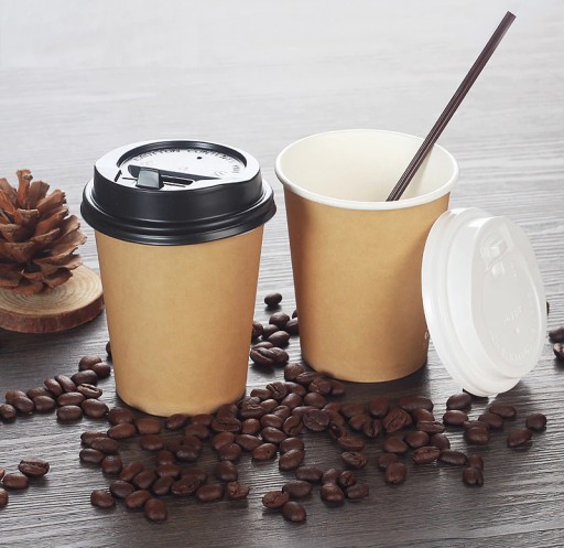 PÁRTY Papierové poháre GOLDEN DOTS 6ks 2339
