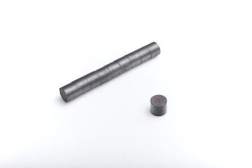 Cylindrický feritový magnet MW 12x10 F30 10 ks.