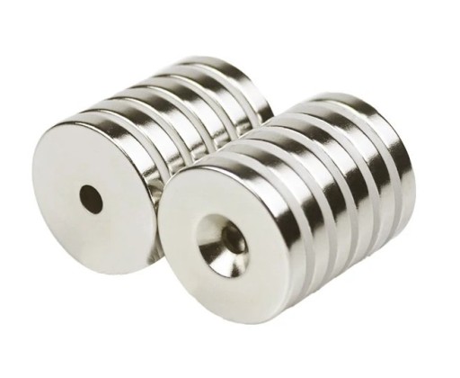 Neodymový magnet 20x7/3,5x3 mm N42 ROCK S OTVOROM PRE SILNÚ SKRUTKU