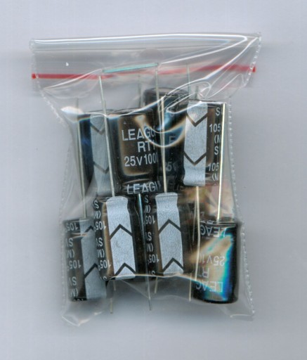 1000uF 25V 1000μF 25V (10KS) ELEKTROLYTICKÝ KONDENZÁTOR LEAGUER