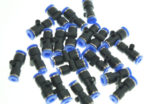ZÁSTRČKOVÝ KONEKTOR PRIAMY REDUKČNÝ AIRTAC 6 - 4 mm