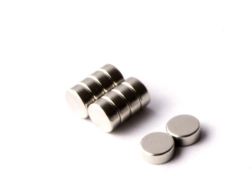 3x1mm 10 ks SILNÉ NEODYMIOVÉ MAGNETY