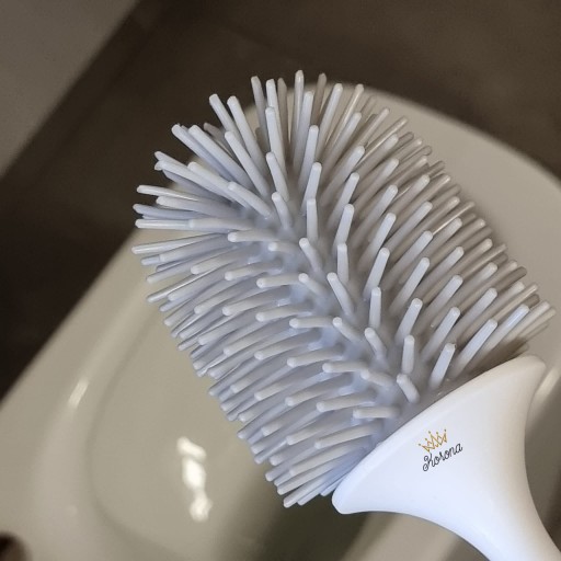SILIKONOVÁ TOALETNÁ KEFA NA WC