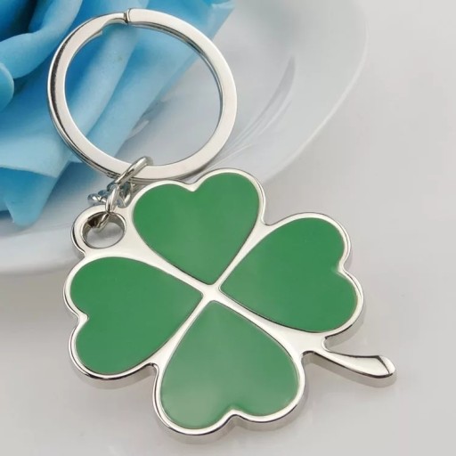 Ďatelina kľúčenka, ďatelina, amulet pre šťastie