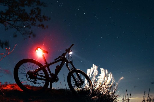 MALÉ KODAK LED BICYKLE SVETLÁ 2 KS PREDNÉ + ZADNÉ TRI FUNKCIE DO 8M IP64