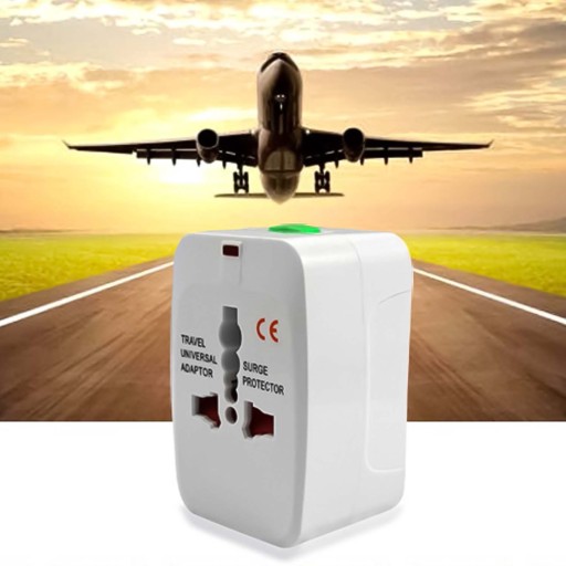 Univerzálny adaptér Adaptér Zásuvky USA UK EU AUST Nabíjačka + 2x USB