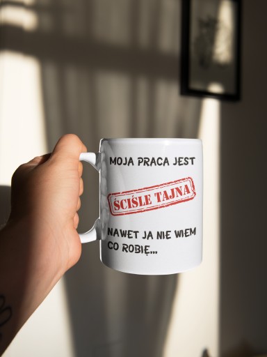 HRNČEK MOJA PRÁCA JE PRÍSNE TAJNÉ AJ... MENO