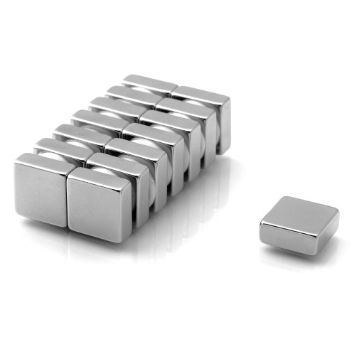 SILNÝ NEODYMOVÝ MAGNET 12,5x12,5x5 N38 5 KS.