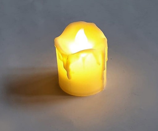 LED sviečka s odkvapkávačom, vložka do lampy, batérie sú súčasťou balenia