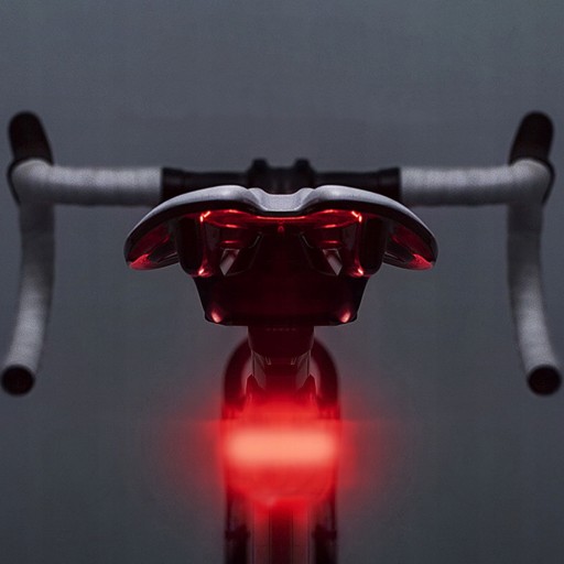 Výkonná BIKE lampa LED svetlo predné zadné BIKE baterka USB riadidlá