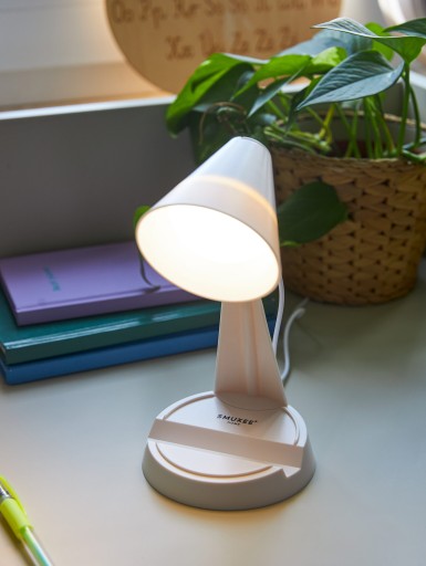 SMUKEE USB STOLNÁ LAMPA S ODNÍMATEĽNOU LAMPOU S