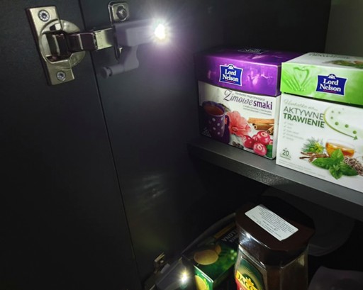 6000K LED PÁNTOVÉ OSVETLENIE SKRINÍKOV A DVERÍ