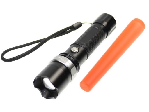 MULTIFUNKČNÁ POLICAJNÁ BATERKA HLINÍKOVÝ KRYT SWAT CREE ZOOM XM-L T6