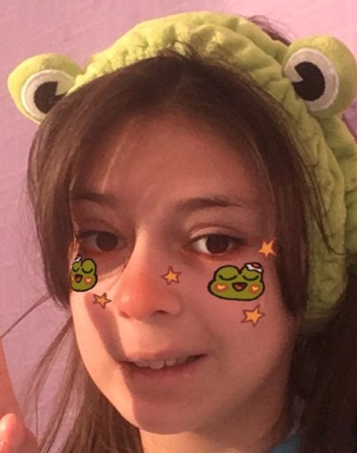 KOZMETICKÁ ZELENÁ MÄKKÁ ČELENKA DO VLASOV NA MAKEUP ŽABIA HLAVA