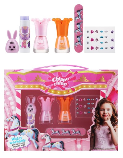 KOZMETIKA NA DIEVČENSKÚ MANIKÚRU A MAKEUP SET CHLAPU CHLAP