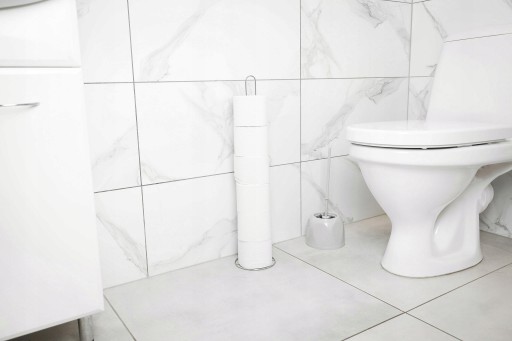 ZÁSOBNÍK NA TOALETNÝ PAPIER WC kovový stojan na papier strieborný 6 roliek
