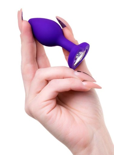 Diamantový análny kolík Medium Heart, 7 cm, fialová predohra pre začiatočníkov