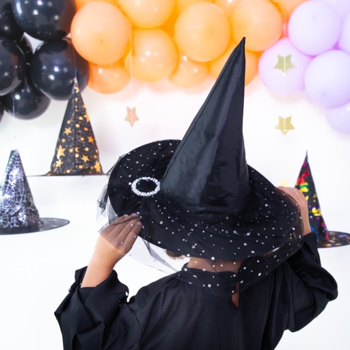 Čarodejnícky klobúk, čierno-strieborný s tylom, čarodejnícky halloween prevlek
