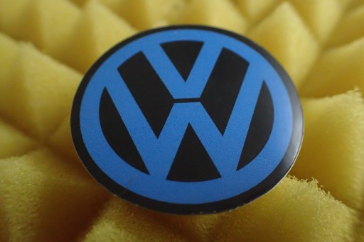 NÁLEPKA VW VOLKSWAGEN 4 x 4 cm
