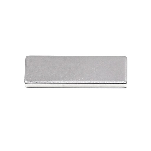 NEODYMOVÝ MAGNET 30x15x2 mm TANIER SILNÝ