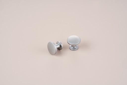 NÁBYTKOVÁ KĽÚČKA KĽÚČKA GIA CHROM/SATIN 30mm