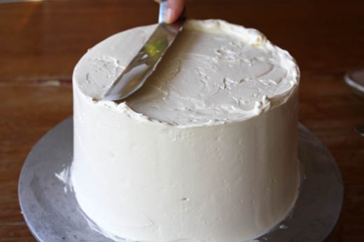 STIERKOVÝ Nôž NA CUKRÁREŇ NA KRÉMOVÉ TORTY