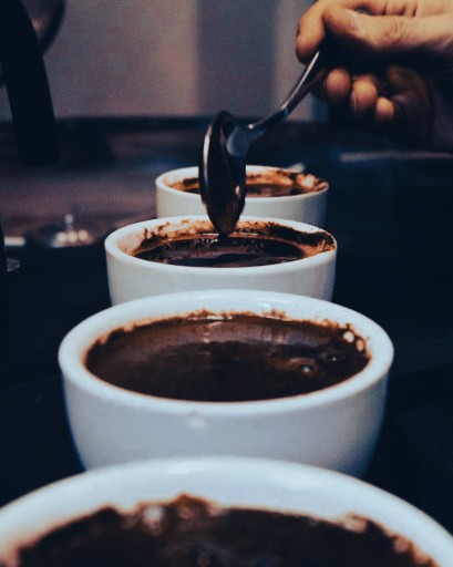 Zrnková káva 250 g ako darček, pražiareň, zmes zŕn Robusta Arabica