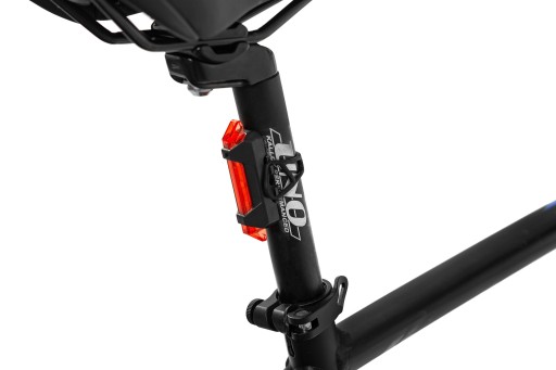 ZADNÁ LAMPA VLB FOX 120LM 200MAH LED USB