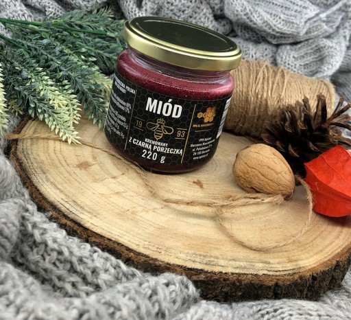 KRÉMOVÝ MED s čiernymi ríbezľami 220g POĽSKO