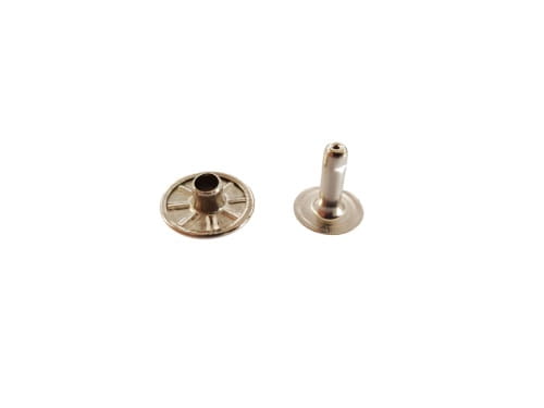 Koženkový nit N7 13x12mm Nity 20ks Strieborný