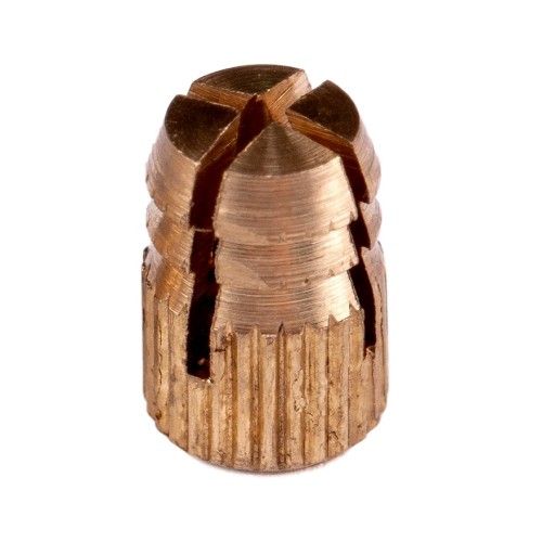 10x M4 x 8 mm mosadzný dilatačný spoj pre madlá